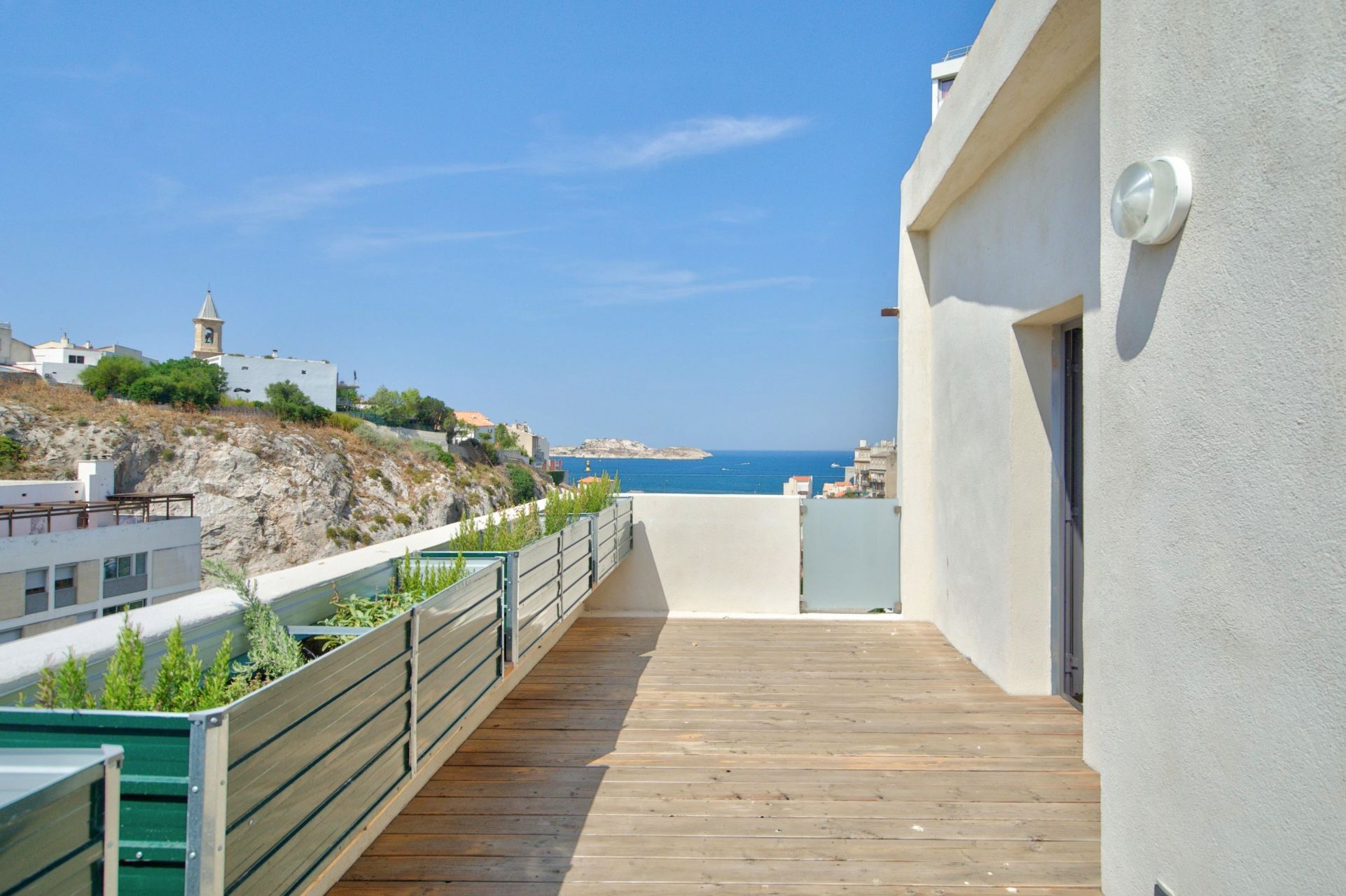 luxury duplex 3 Rooms for sale on MARSEILLE (13007)