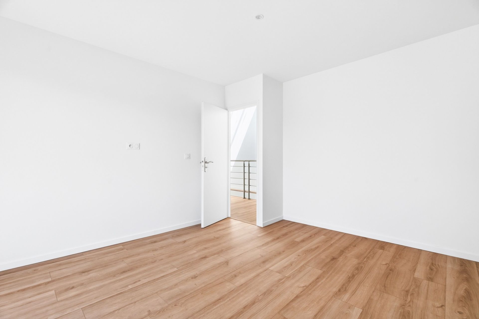 luxury duplex 3 Rooms for sale on MARSEILLE (13007)