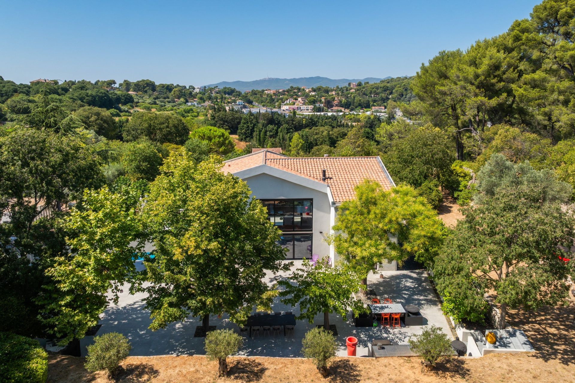 maison de luxe 6 Pièces en vente sur MARSEILLE (13012)