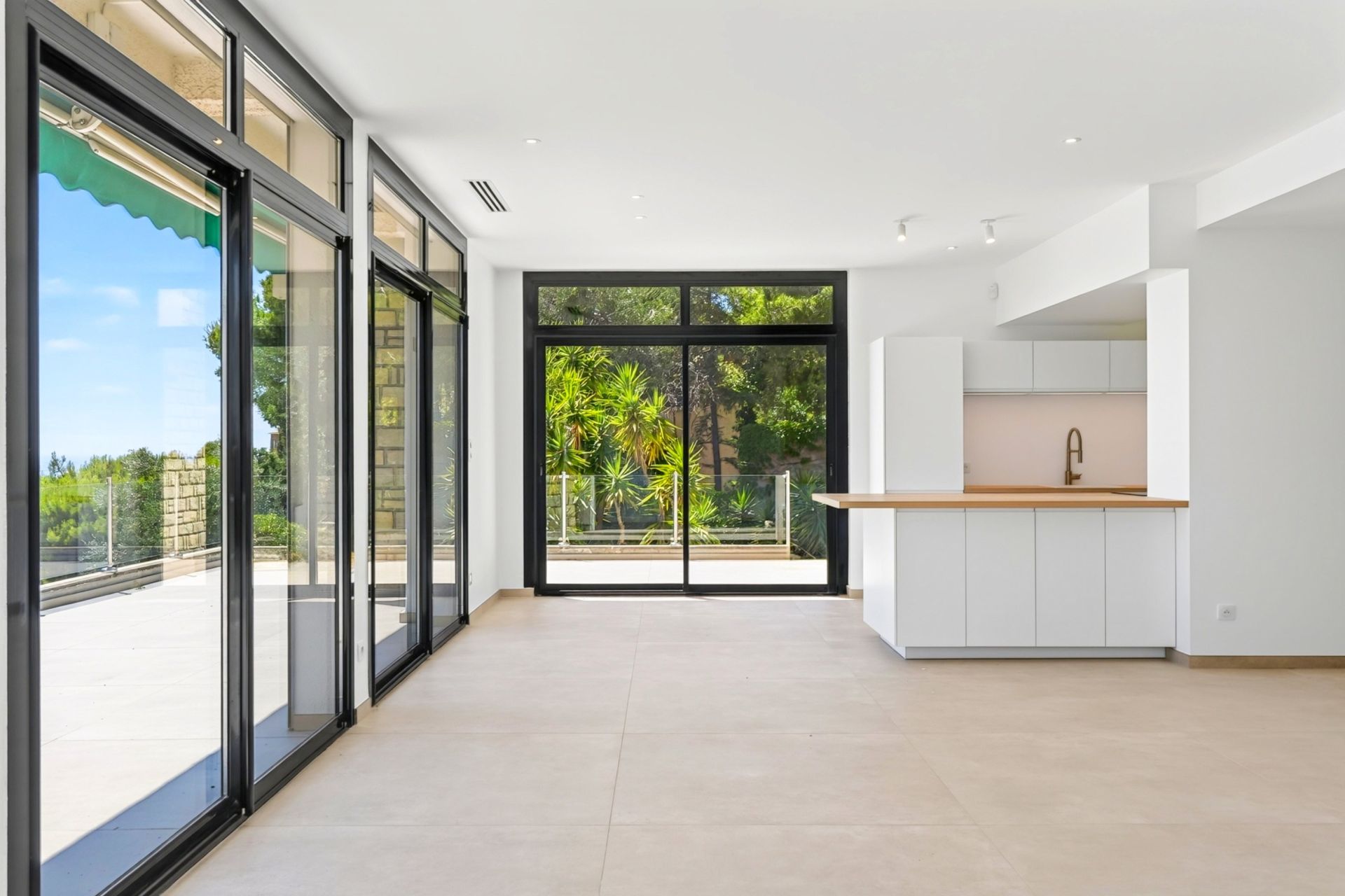 appartement de luxe 5 Pièces en location sur CASSIS (13260)