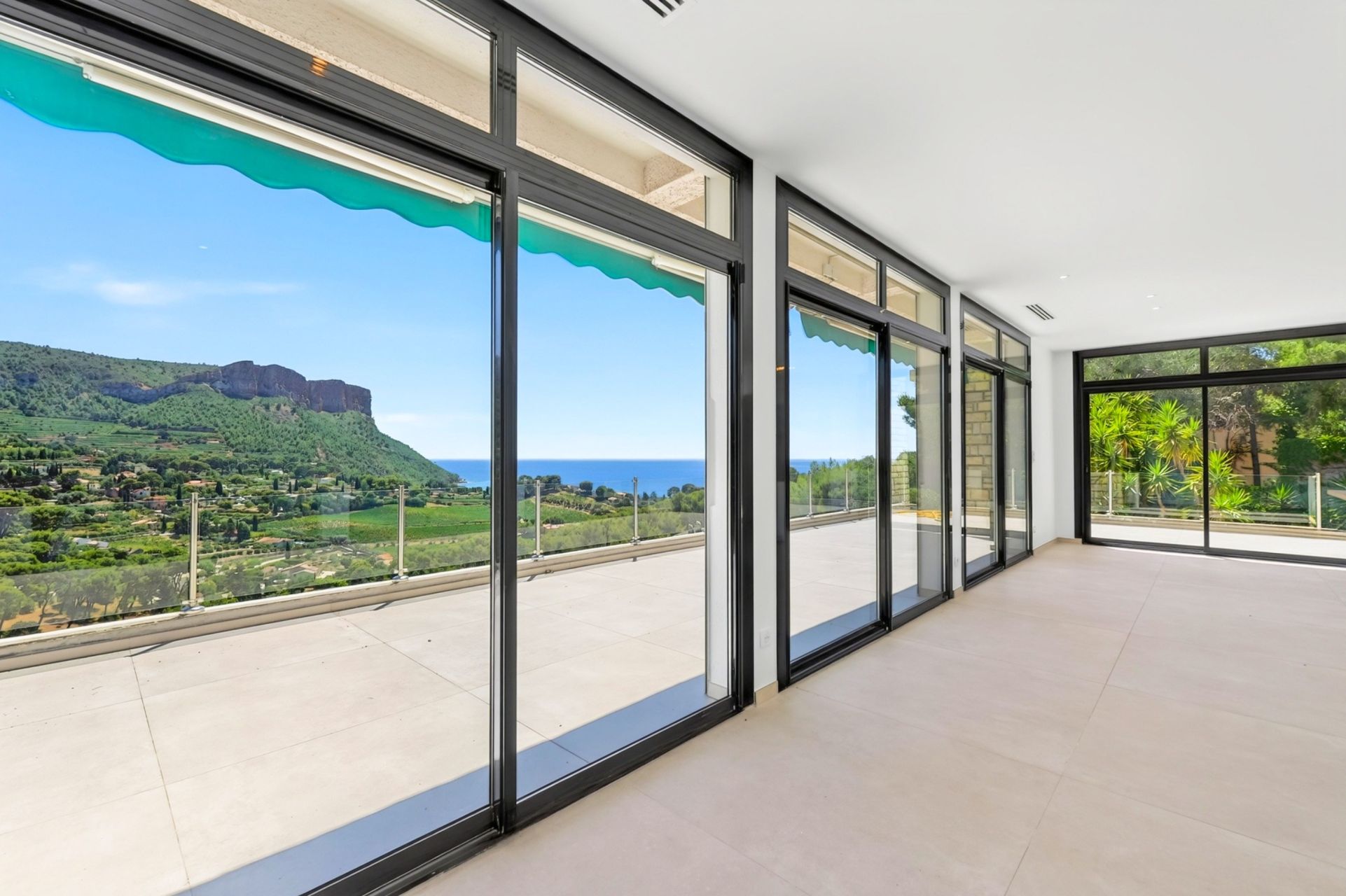 appartement de luxe 5 Pièces en location sur CASSIS (13260)