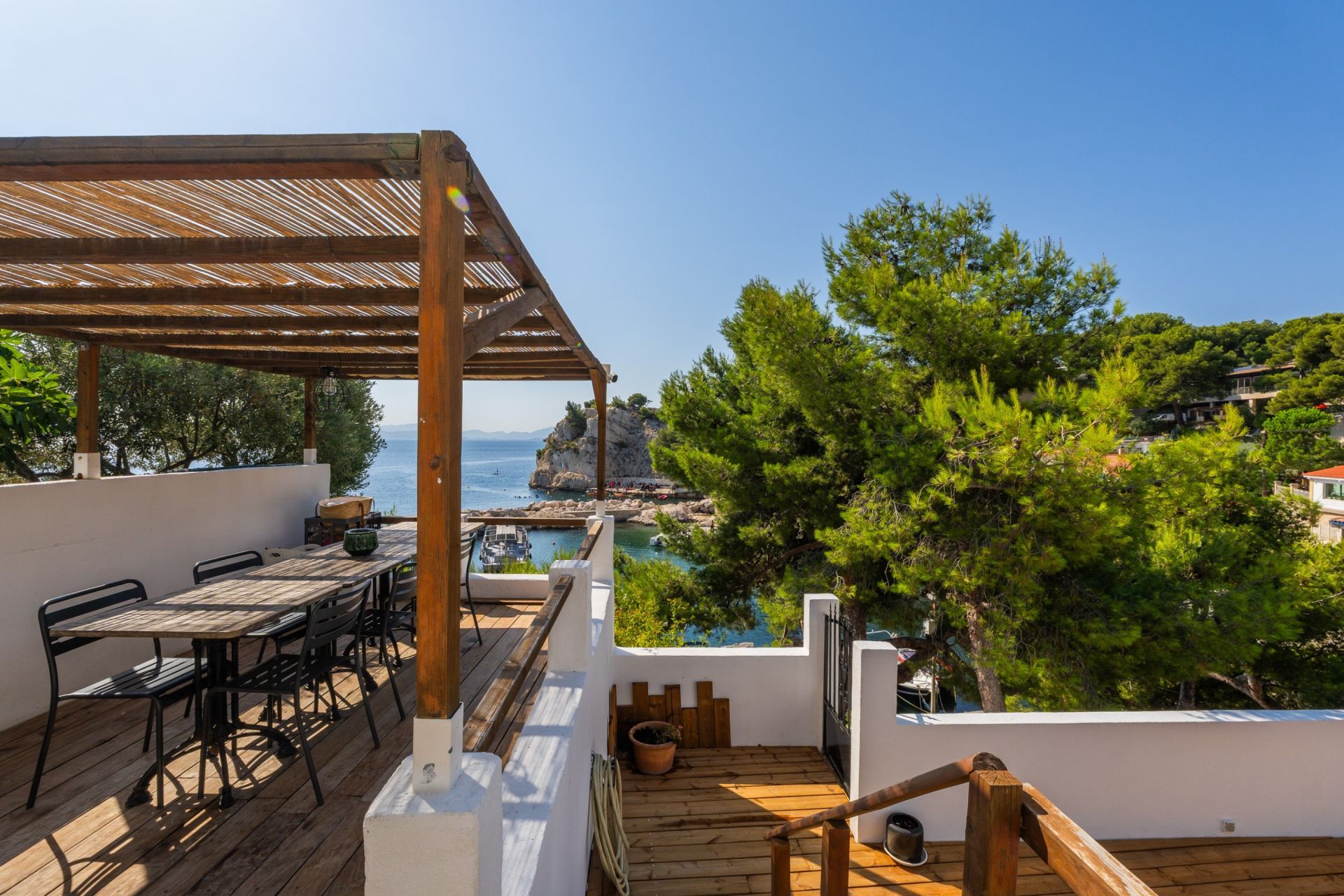 appartement de luxe 4 Pièces en vente sur LE ROVE (13740)