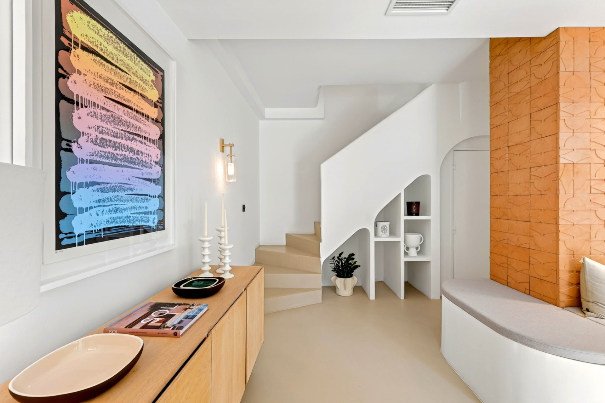 luxury house 6 Rooms for sale on MARSEILLE (13007)