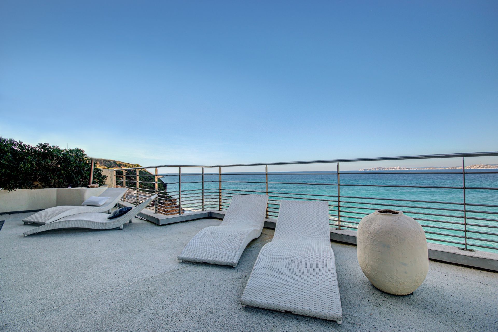 duplex de luxe 3 Pièces en vente sur MARSEILLE (13008)