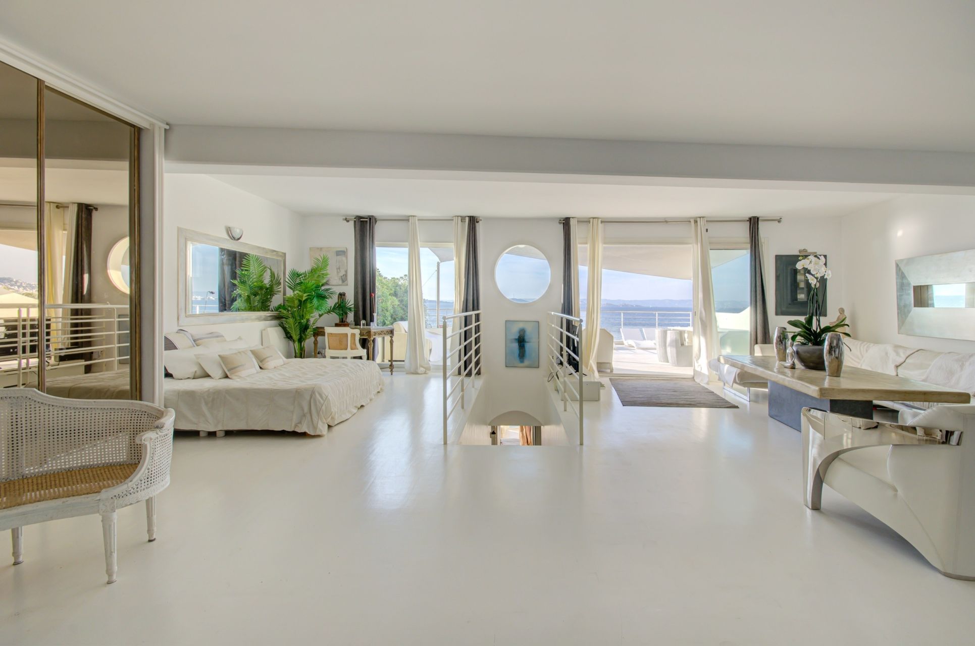 duplex de luxe 3 Pièces en vente sur MARSEILLE (13008)