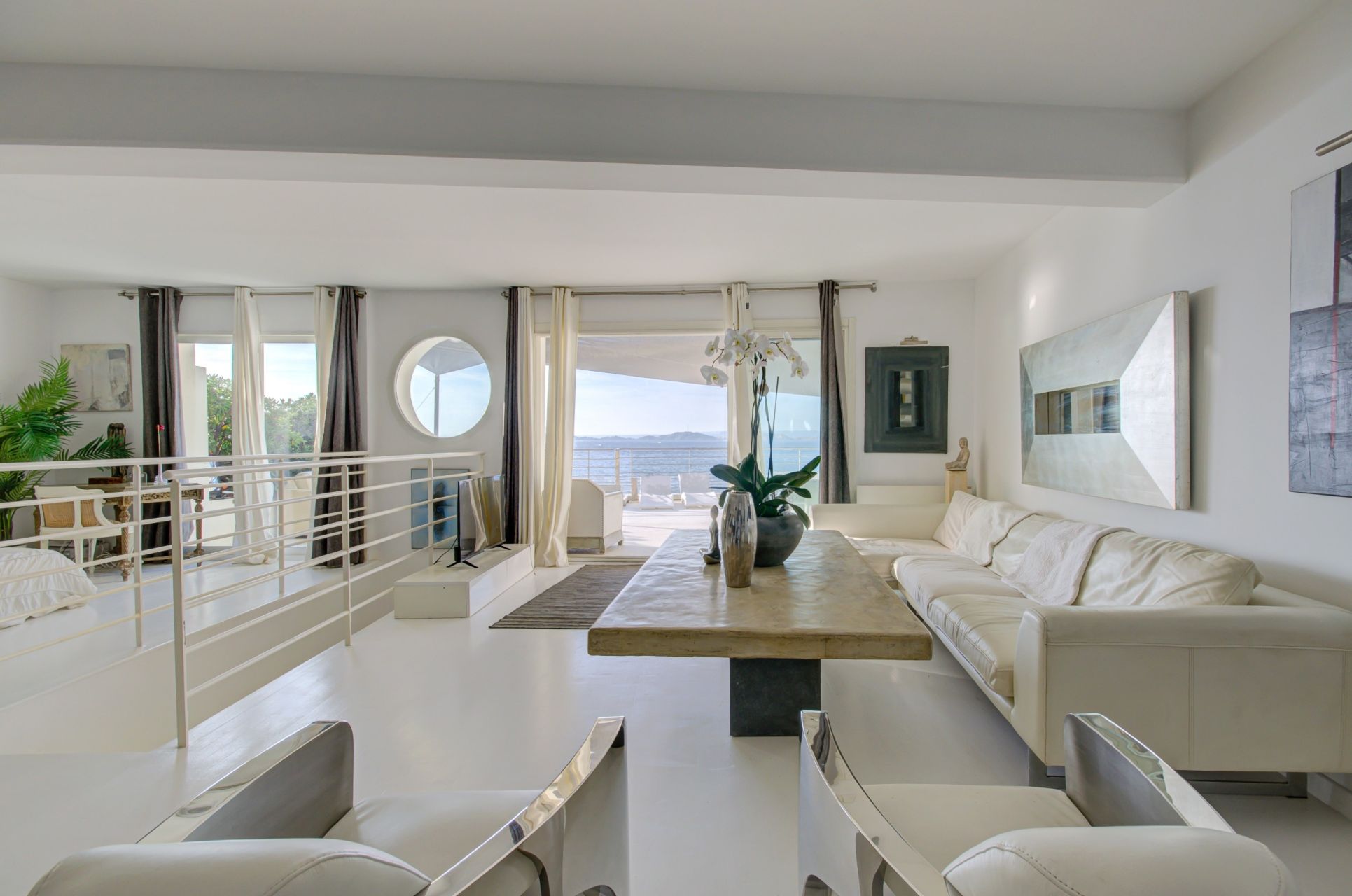 duplex de luxe 3 Pièces en vente sur MARSEILLE (13008)