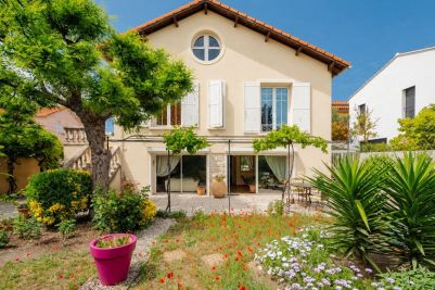 Vente Marseille 8 Maison de luxe 5&nbsp;Pièces 212&nbsp;m²