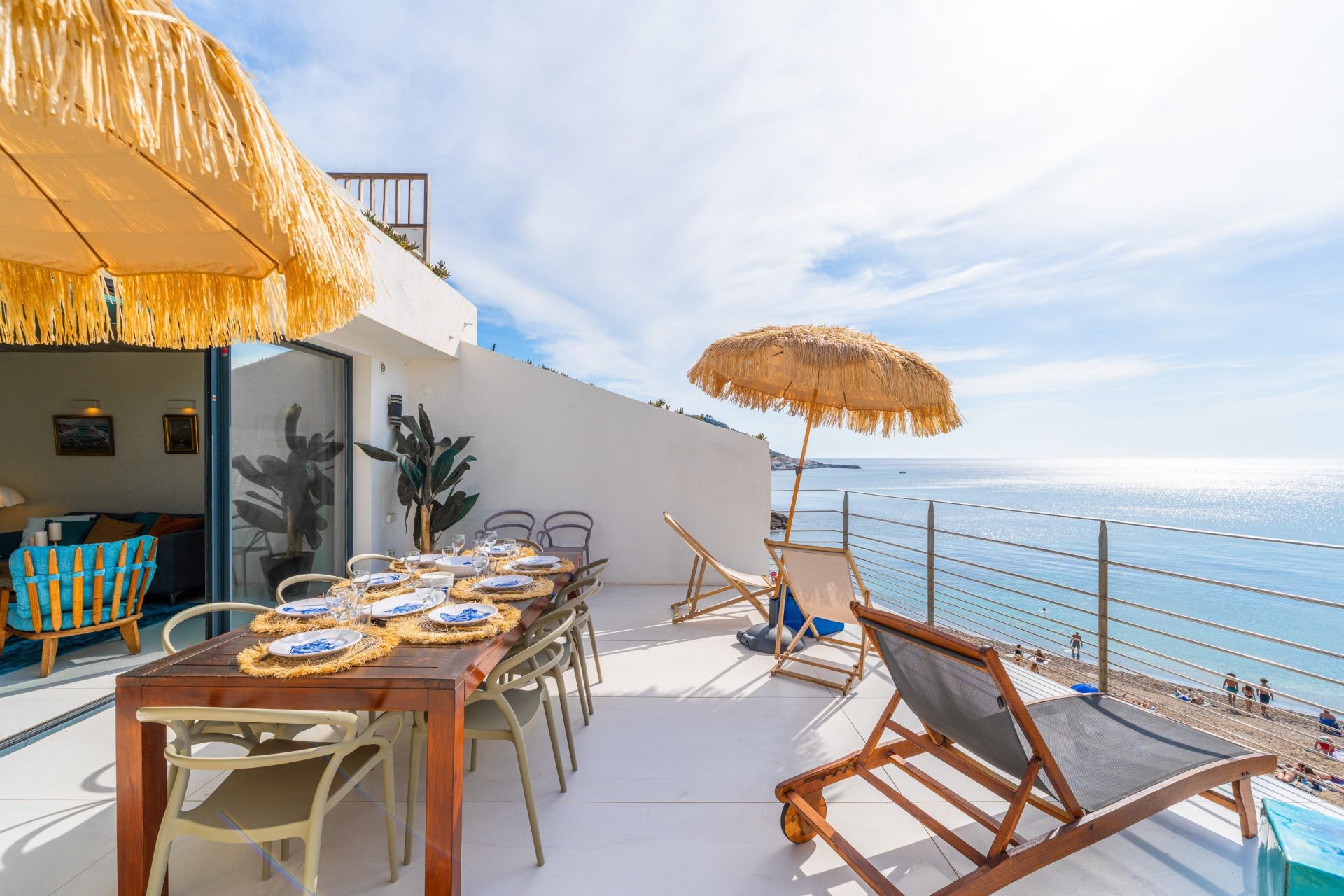 luxury house 6 Rooms for seasonal rent on MARSEILLE (13008)