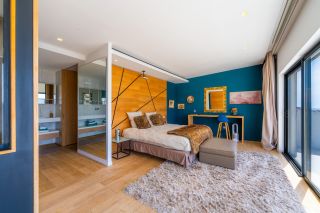 luxury house 6 Rooms for seasonal rent on MARSEILLE (13008)