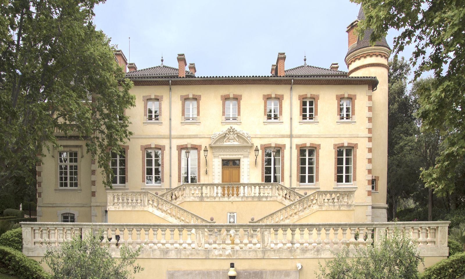 castle 18 Rooms for seasonal rent on MARSEILLE (13011)