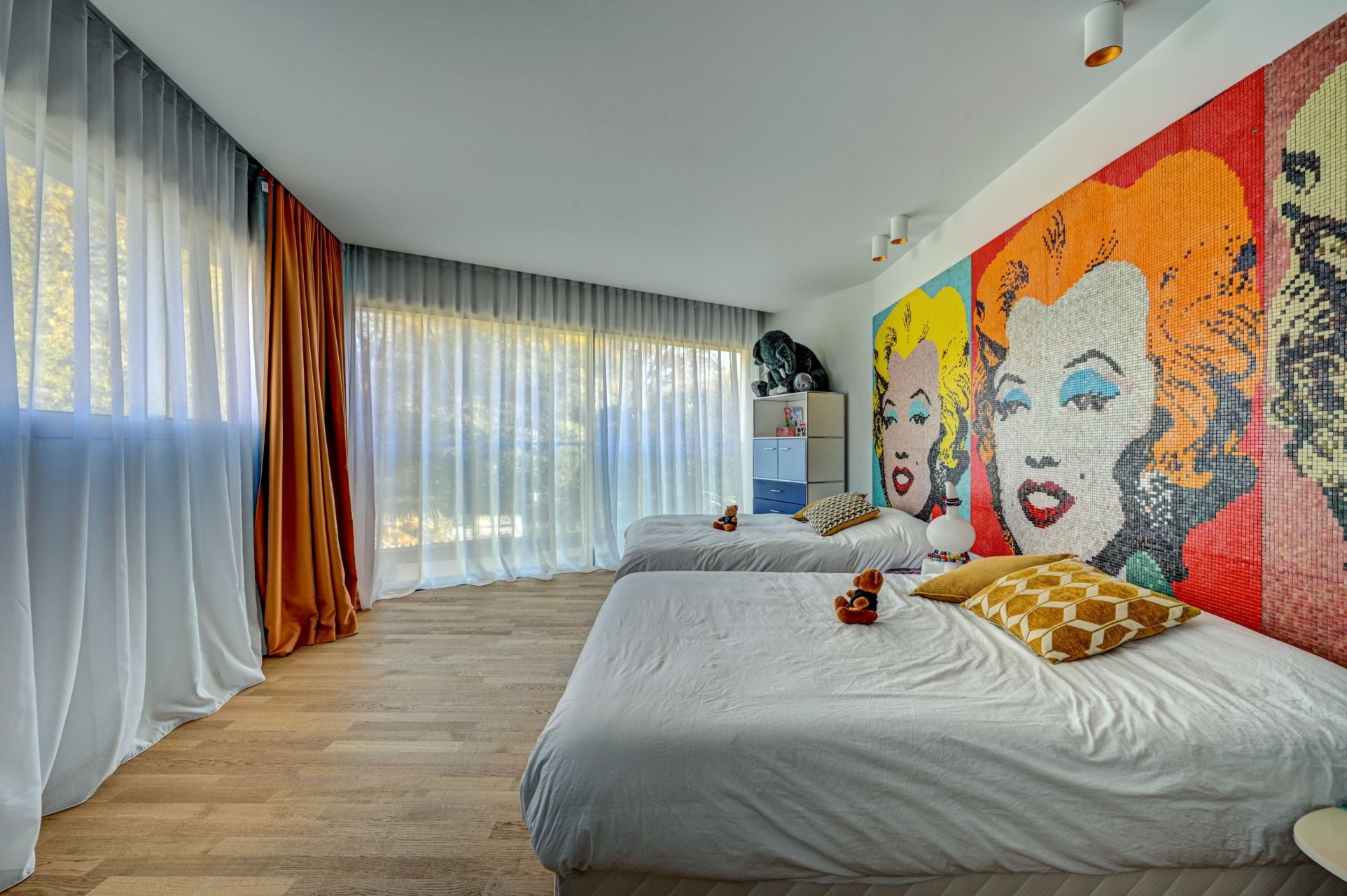 architect's house 7 Rooms for sale on MARSEILLE (13009)
