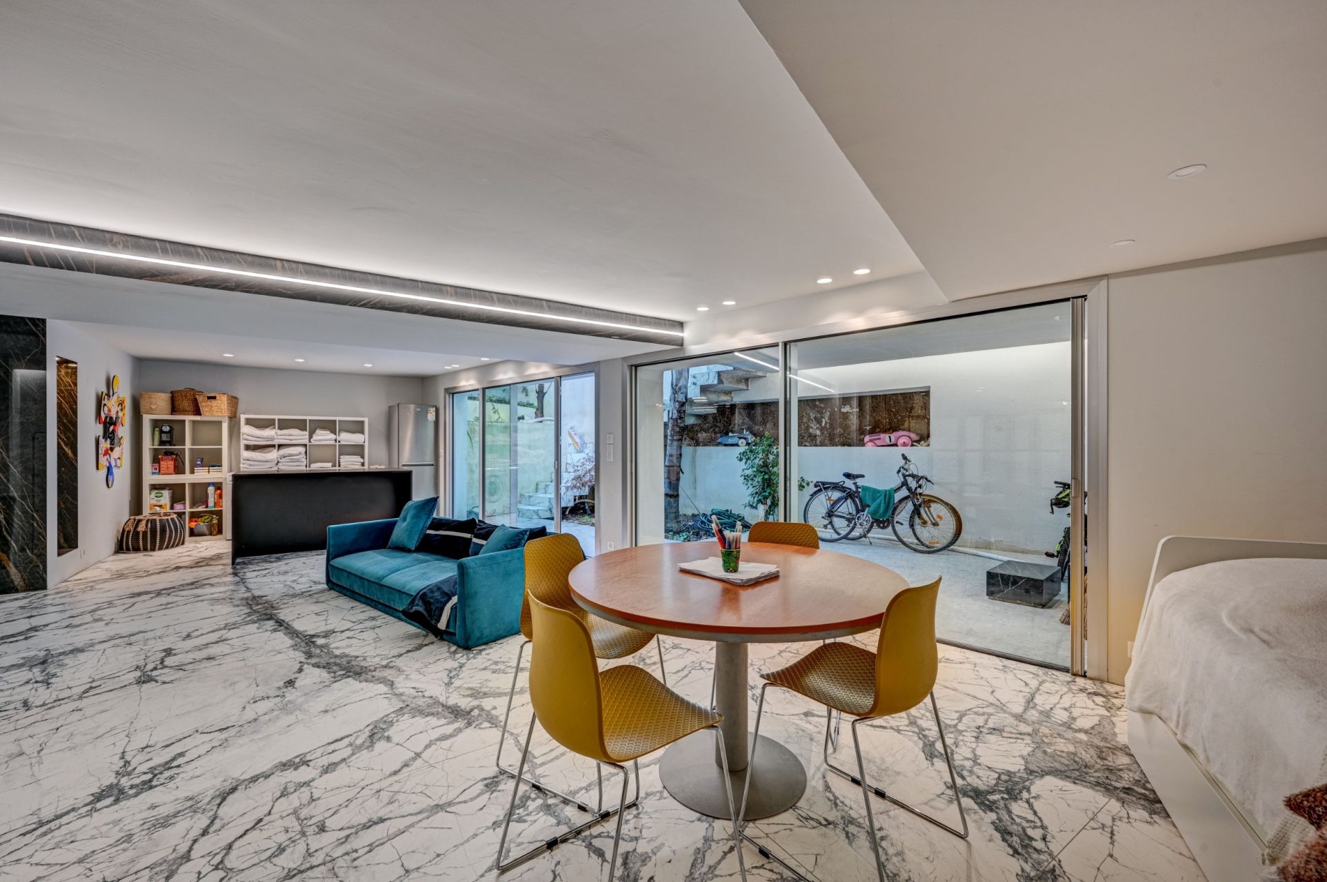 architect's house 7 Rooms for sale on MARSEILLE (13009)