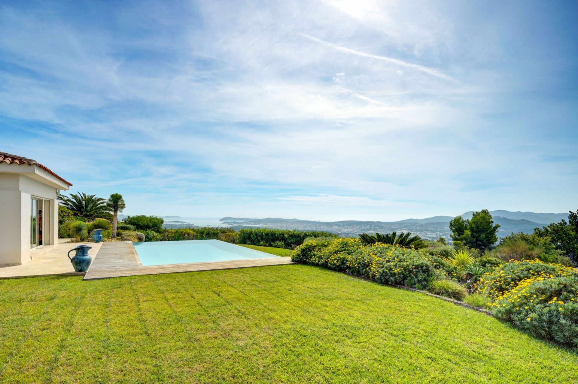 maison de luxe 8 Pièces en vente sur OLLIOULES (83190)