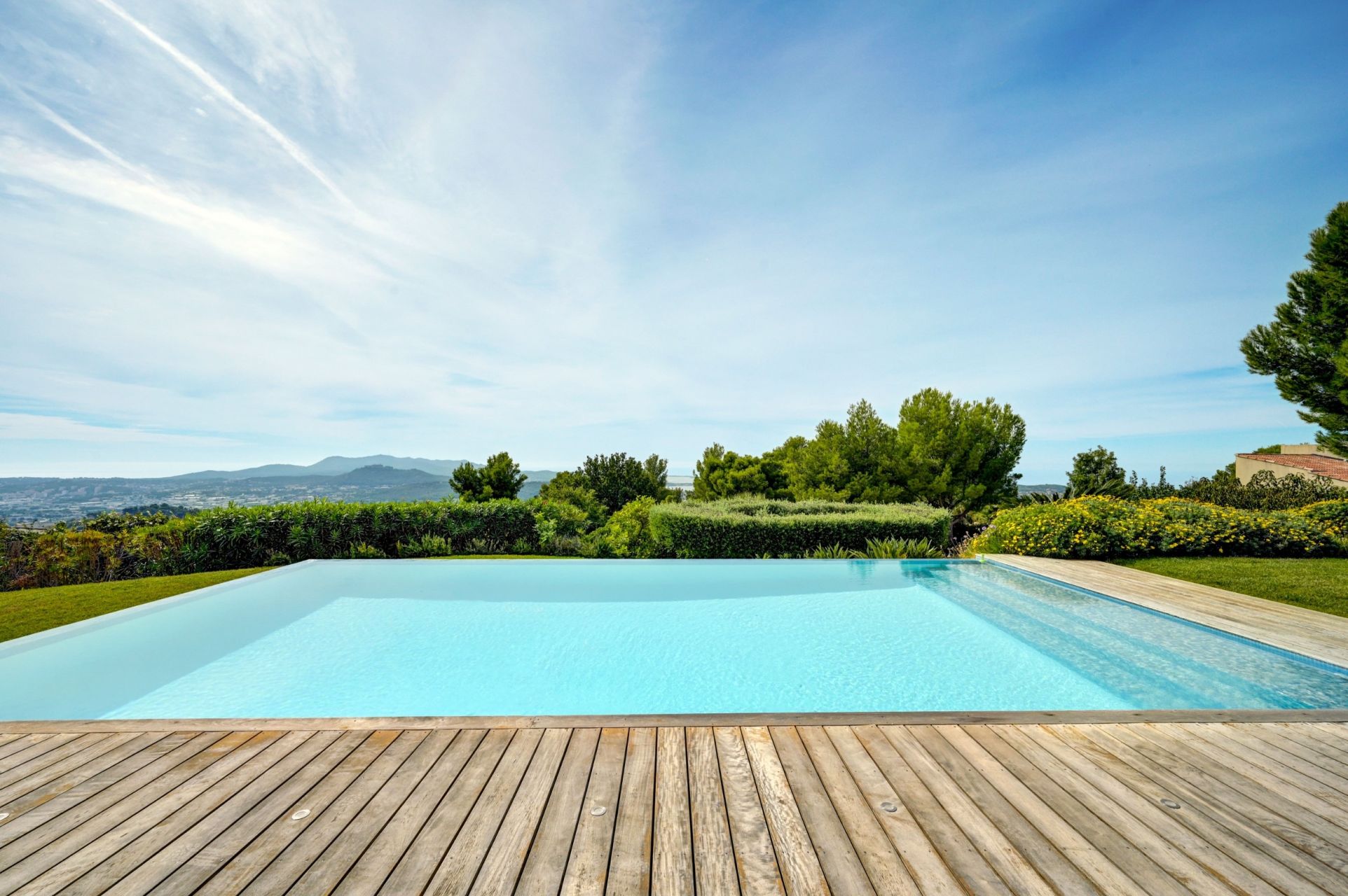 maison de luxe 8 Pièces en vente sur OLLIOULES (83190)