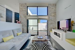 luxury villa 5 Rooms for sale on LA CIOTAT (13600)