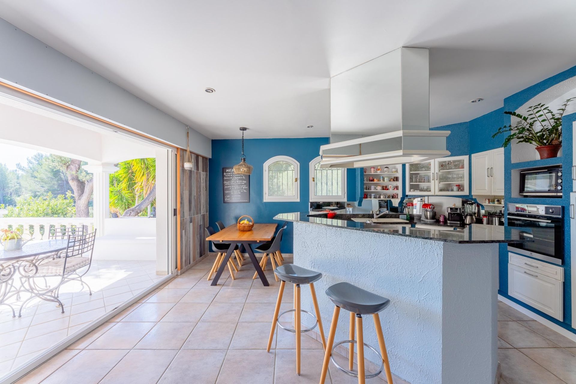 maison de luxe 7 Pièces en vente sur ST CYR SUR MER (83270)