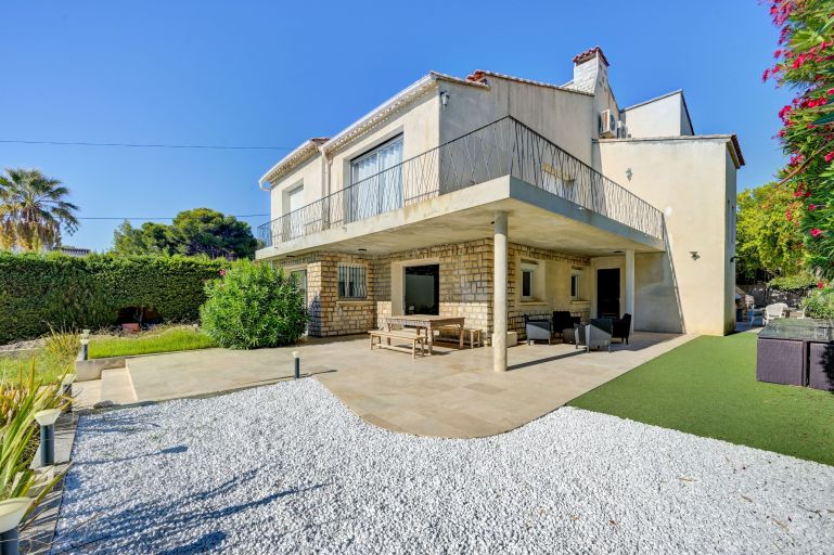 luxury house 9 Rooms for sale on CARRY LE ROUET (13620)