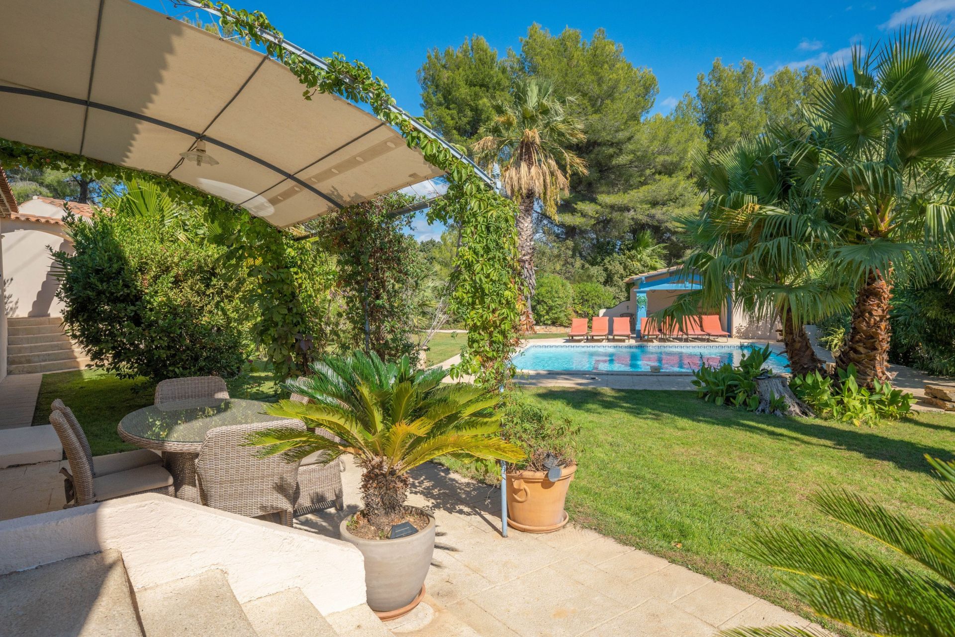 maison de luxe 7 Pièces en vente sur LA CADIERE D AZUR (83740)