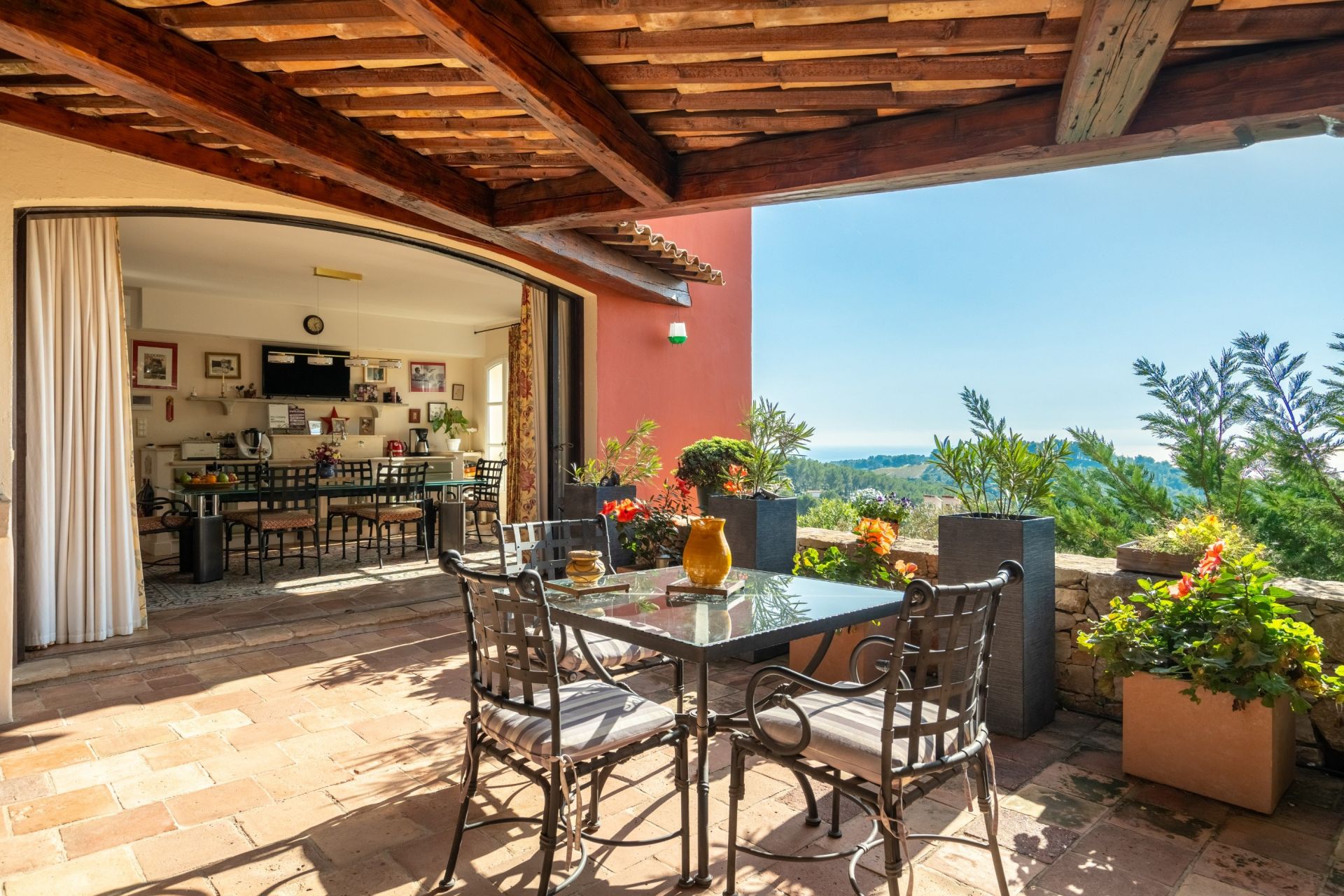 luxury house 7 Rooms for sale on ST CYR SUR MER (83270)