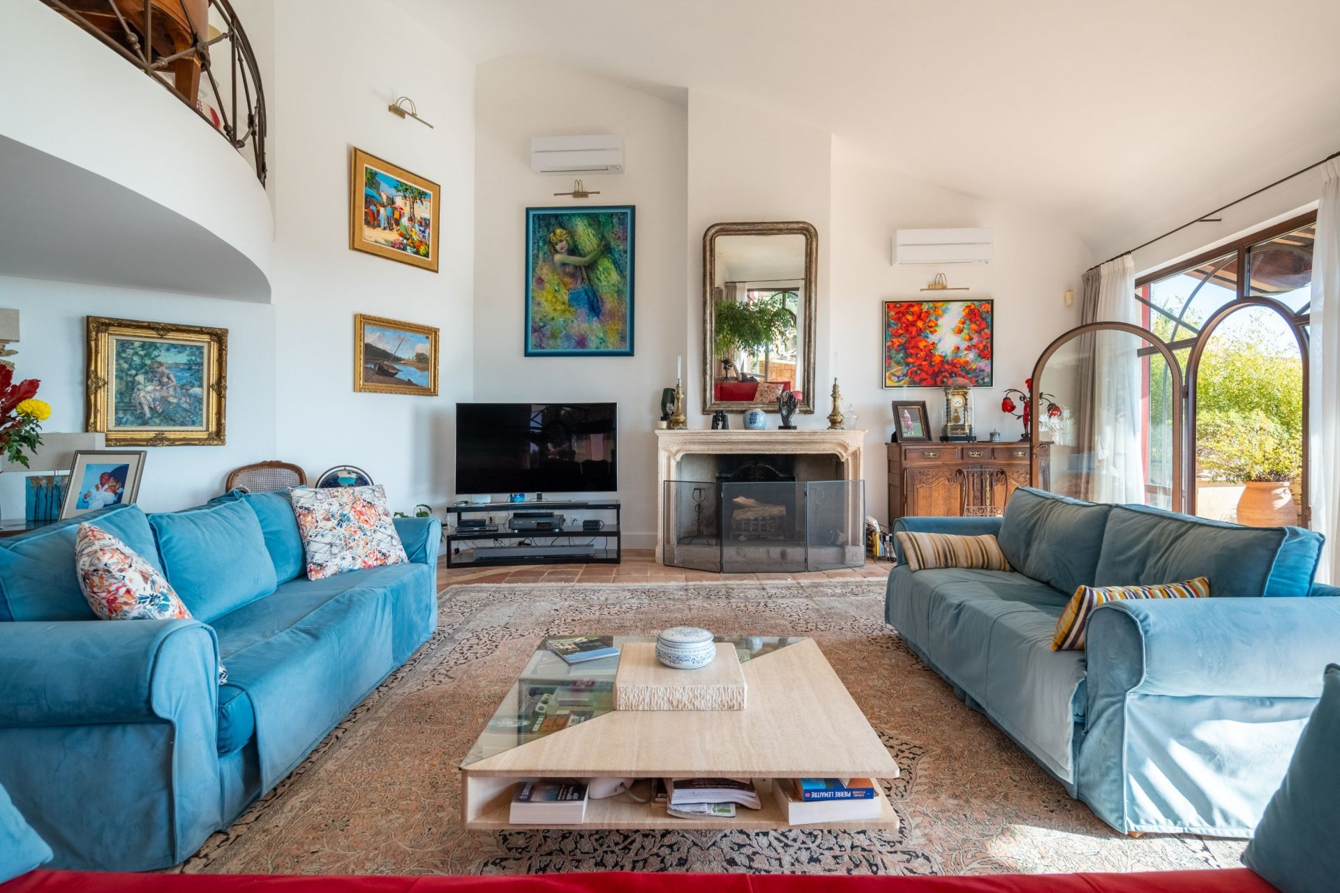 luxury house 7 Rooms for sale on ST CYR SUR MER (83270)