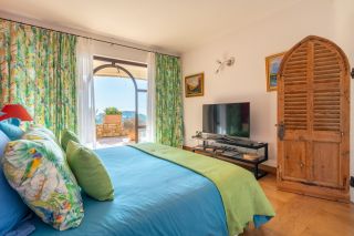 luxury house 7 Rooms for sale on ST CYR SUR MER (83270)