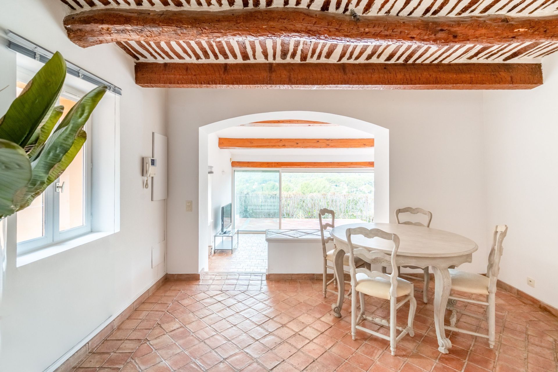 luxury house 5 Rooms for sale on CASSIS (13260)